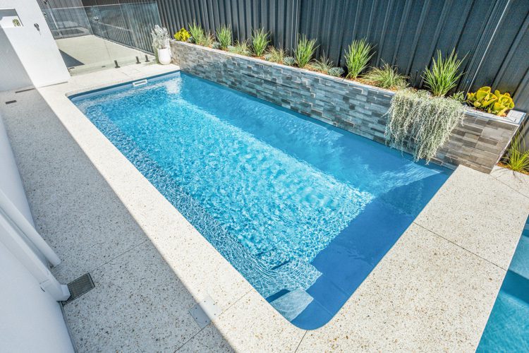 stradbroke-pool-spa-east-cannington.jpg